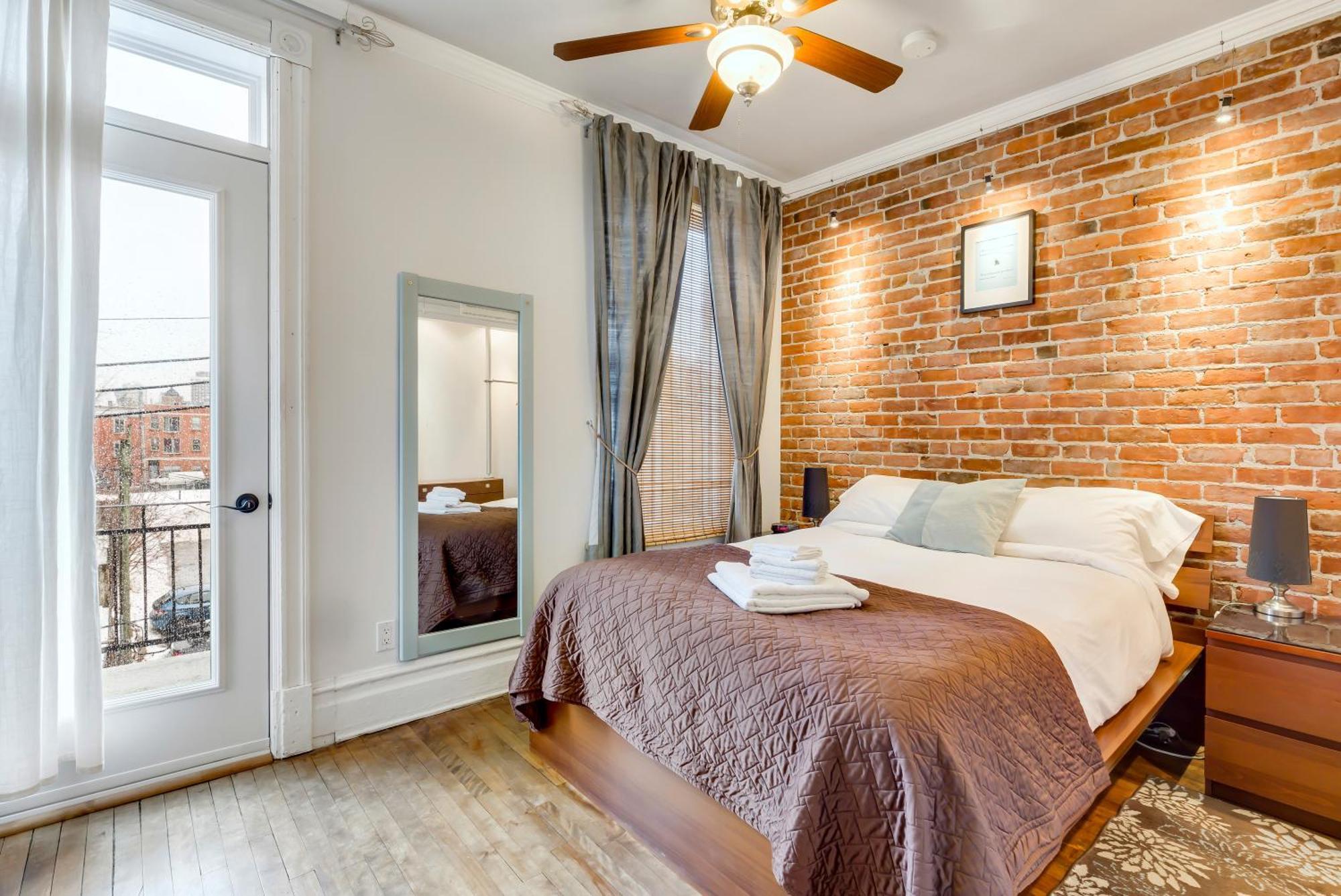 Cozy In Prime Location Habitación en casa particular Montreal